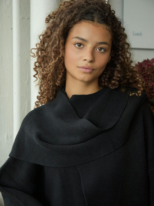 Neo Noir Wals Knit Scarf Blouse Black