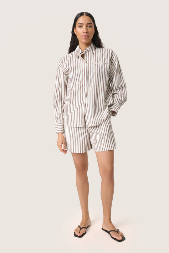 Soaked in Luxury SLMunevo Kaily Shorts Brown and White Stripe