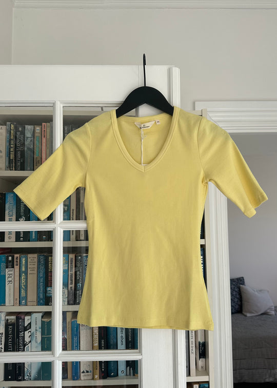Basic Apparel Ludmilla SS Tee Gots Custard