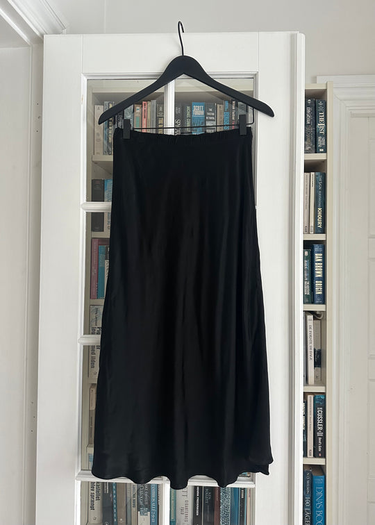 La Rouge Patricia Skirt Black
