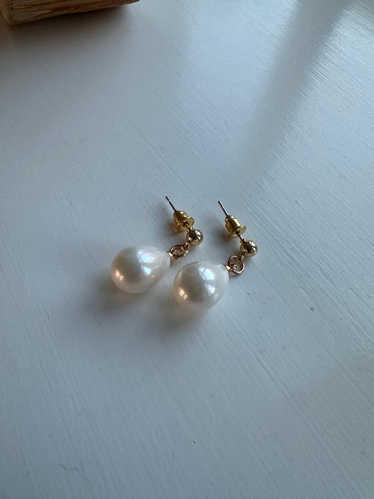 Black design by Camilla Folkman Caya Earrings