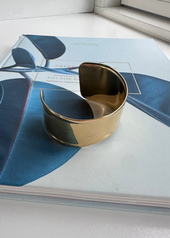 Plissé Copenhagen Tacca bangle gold