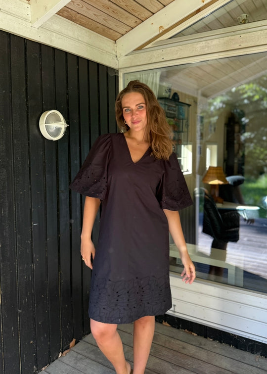 Soaked SLManja Dress SS Black