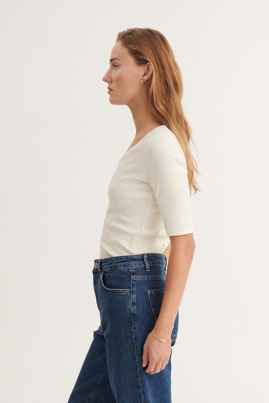 Basic Apparel Ludmilla SS Tee Whisper White