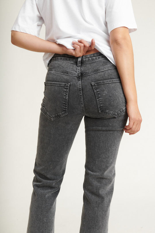 Basic Apparel Ellen Jeans Grey