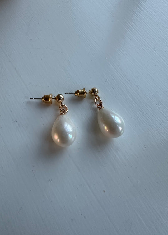 Black design by Camilla Folkman Caya Earrings