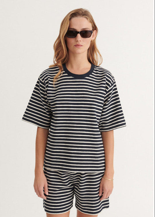 Basic Apparel Anneli Oversized Tee Sky captain birch