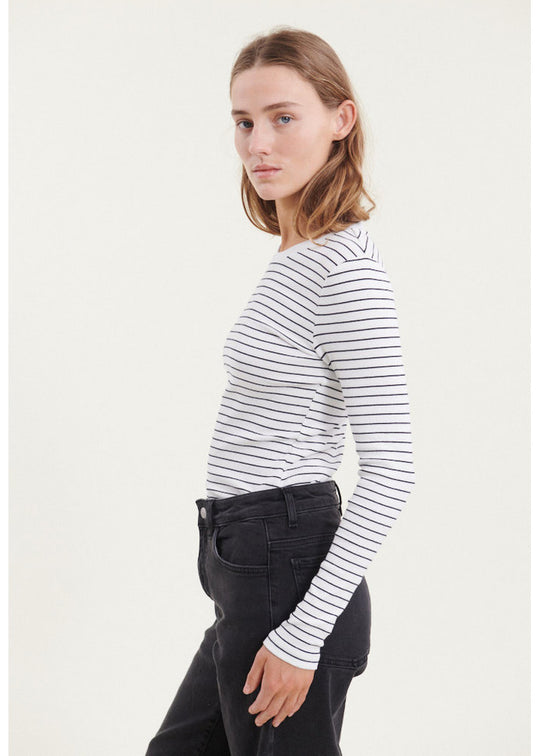 Basic Apparel Ludmilla LS Tee 702 Bright white / black