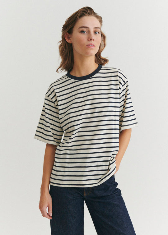 Basic Apparel Raja tee whisper white / Sky captain