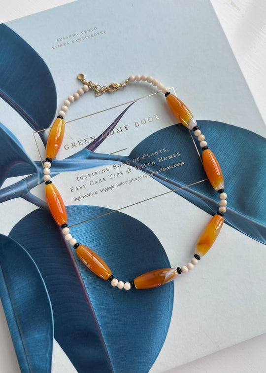Plissé Copenhagen Lucca necklace orange
