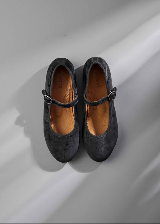 Atone Mary Jane Ballerina black