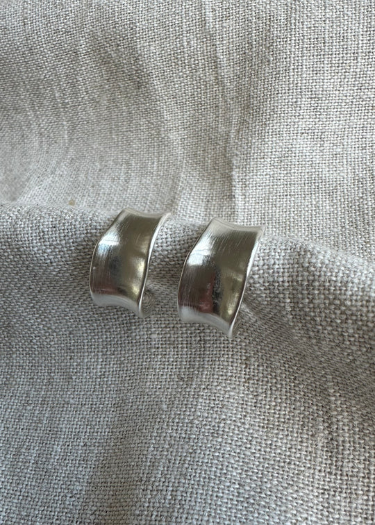 Plissé Copenhagen Erla hoops silver