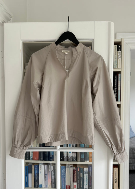 Esmé Studios ESDuna Blouse Nacreous Clouds