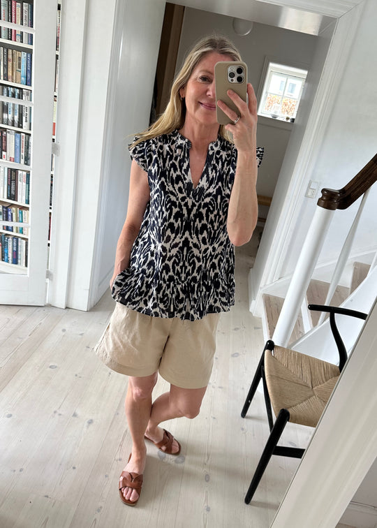 MByM Fidelina Shorts Oyster sand