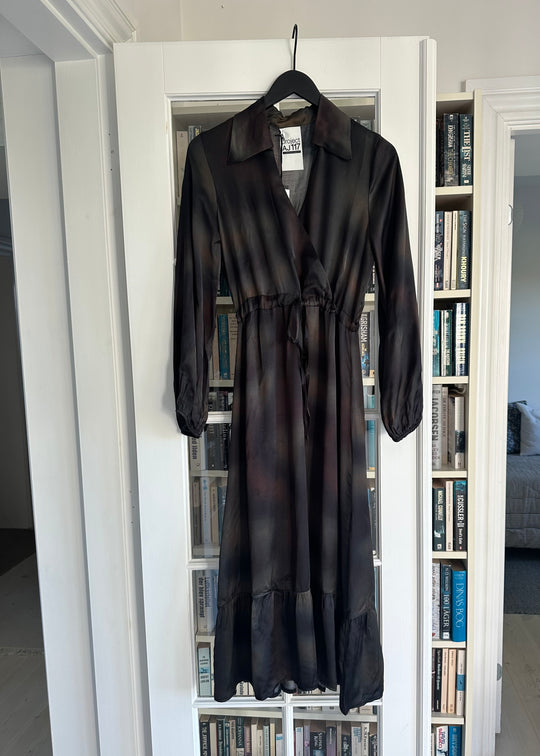 Project AJ117 Seymorklänning