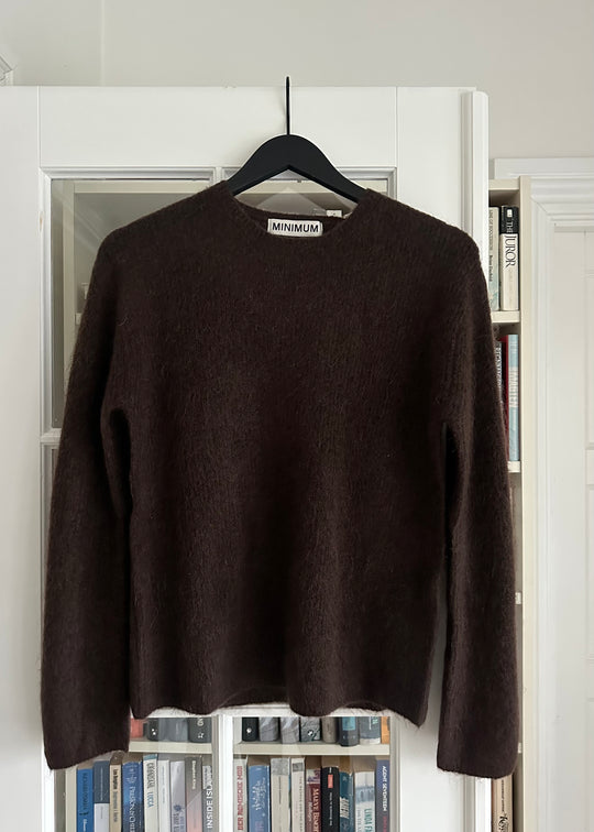Minimum Calaha Jumper Seal Brown