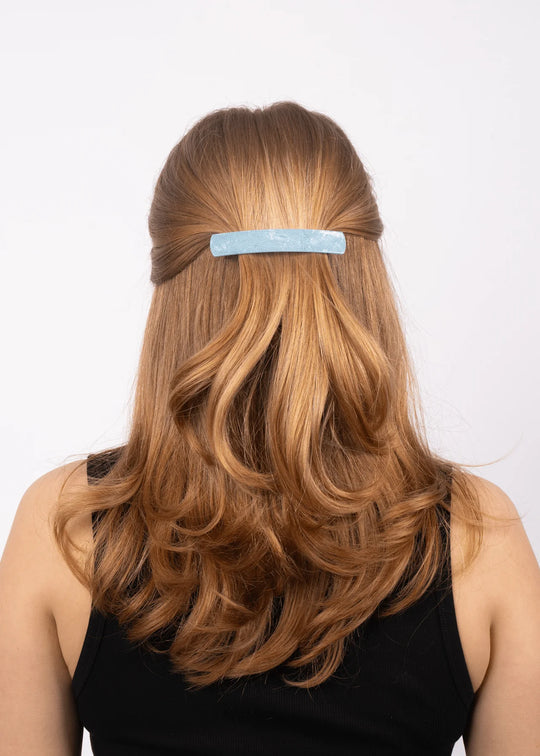 Sui Ava Serpente Clip Light Blue