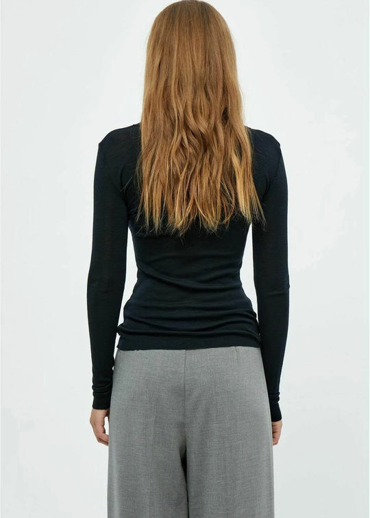 Minus MSCally Long Sleeve Top black