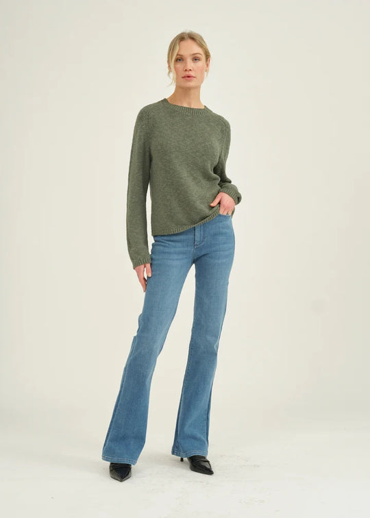 Pieszak Mai des yeux verts en tricot en tricot