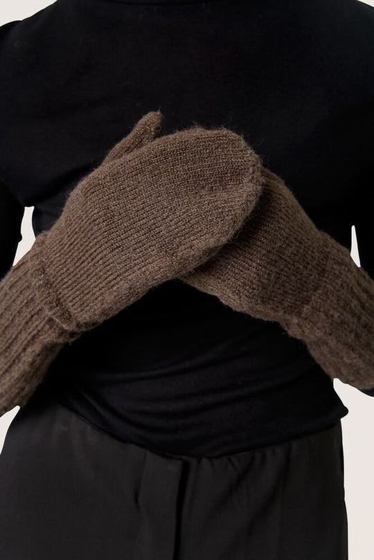 Soaked SLAnaye Mittens Morel Melange