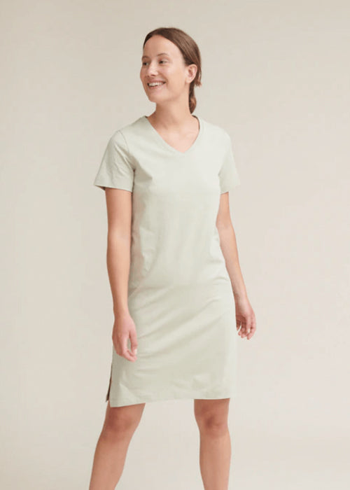 Basic Apparel Rebekka klänning v-ringning mossa grå