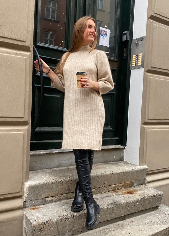 Minus Ditta Treen Robe Oyster