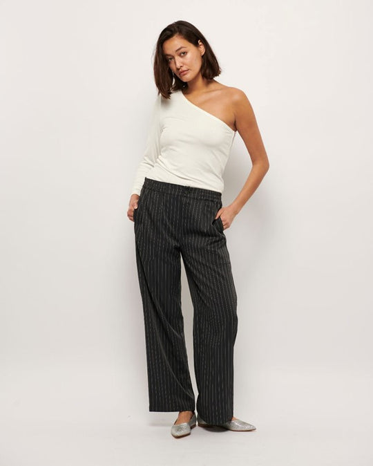 La Rouge Lisa One Shoulder L/S White