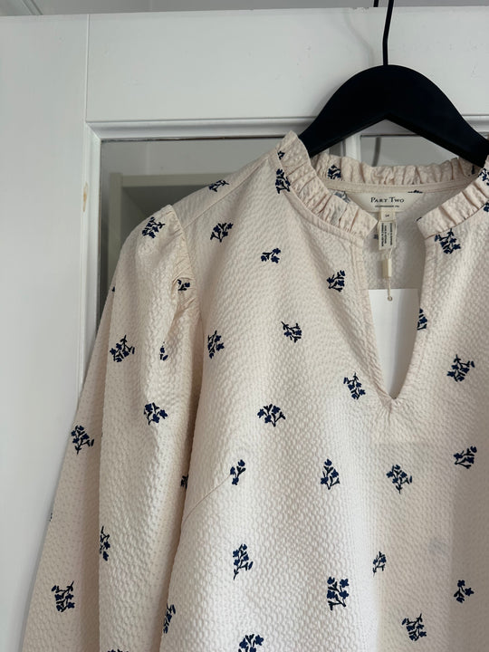 Part Two EimyPW BL Blue Bouquet Print