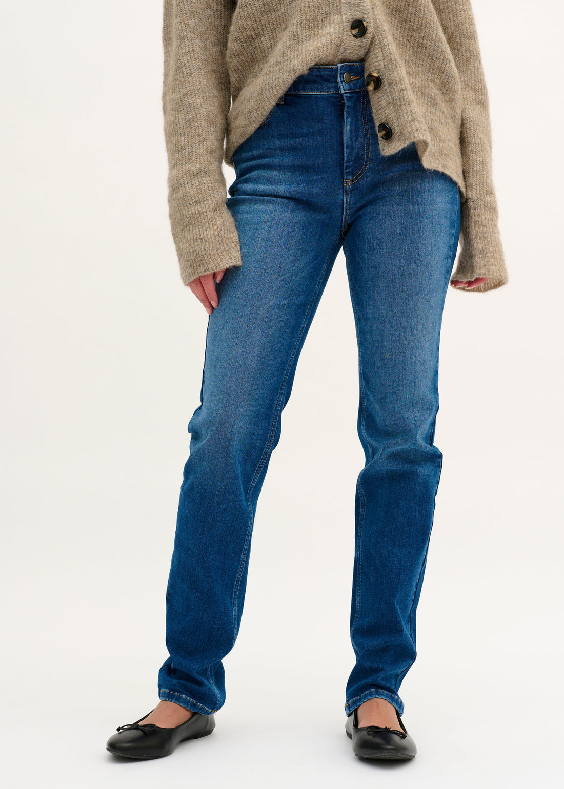 My Essential Wardrobe the Celina High straight medium blue