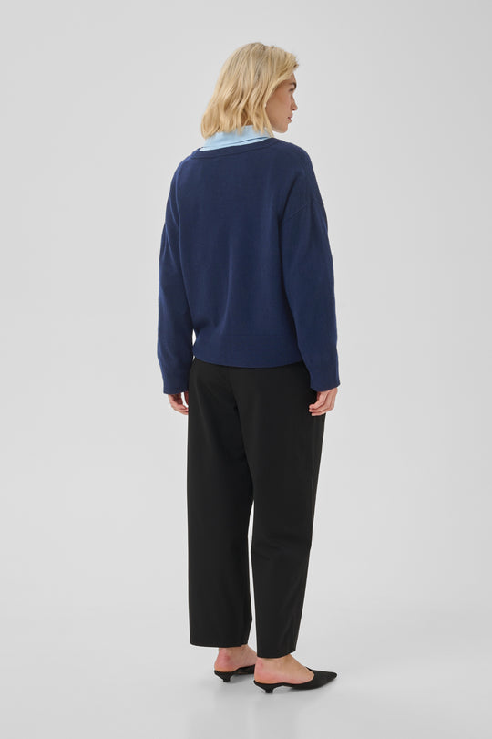 My Essential Wardrobe MWJola V-Neck Knit Pullover Dark Sapphire Blue