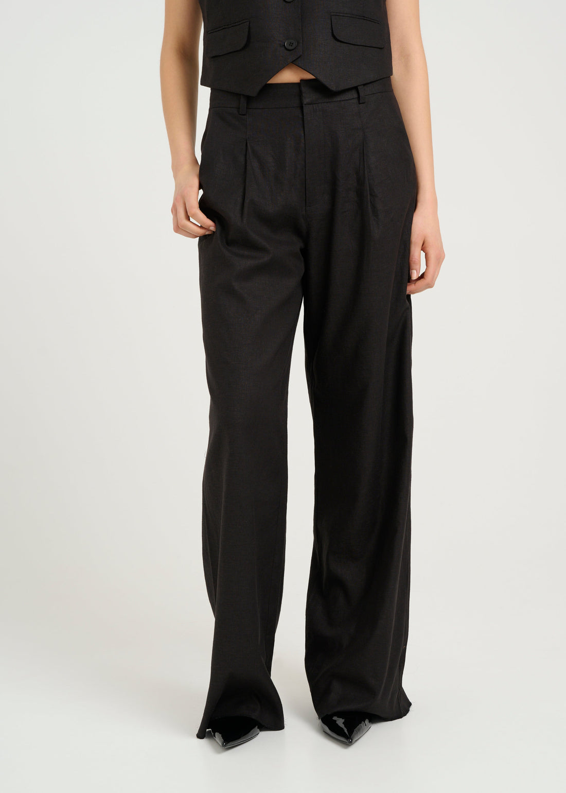 Gestuz ElarahGZ linen HW pants NOOS black