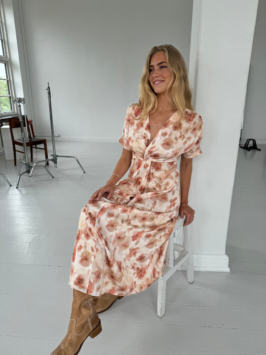 Continue Marly dress burned flowerprint