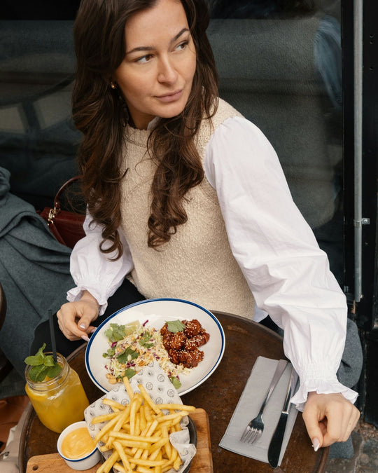 Neo Noir Virena stickade väst sand