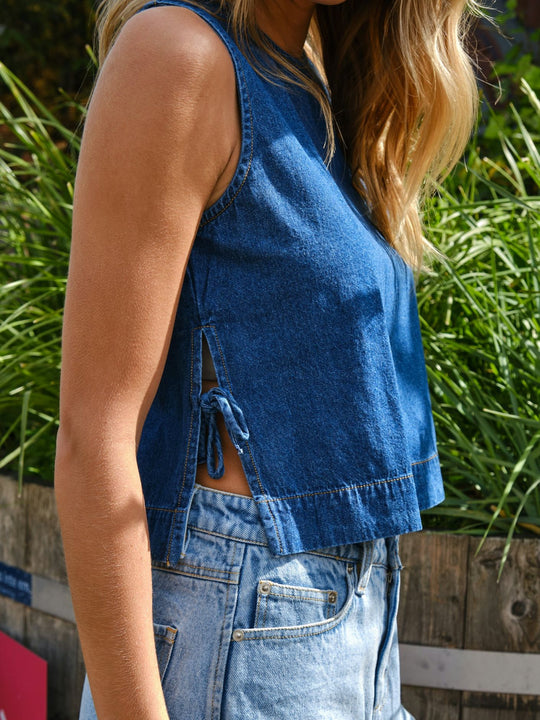 Neo Noir Svetlana D Top Blue