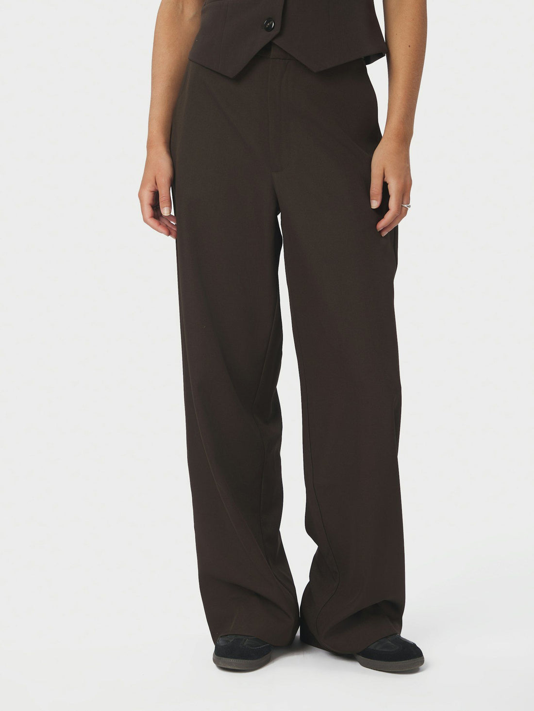 Neo Noir Emmett Structure Pants Dark Brown