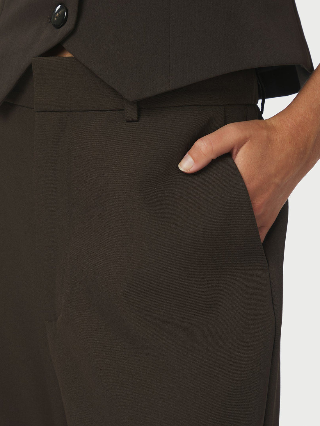 Neo Noir Emmett Structure Pants Dark Brown