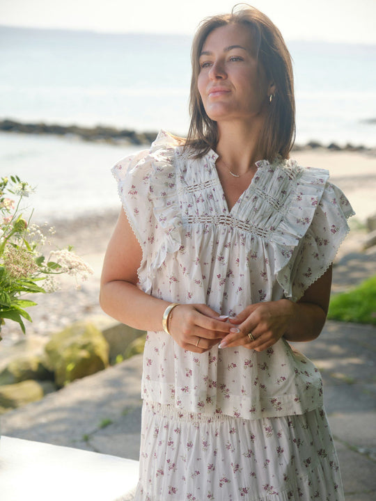 Neo Noir Jayla Small Blossom Top