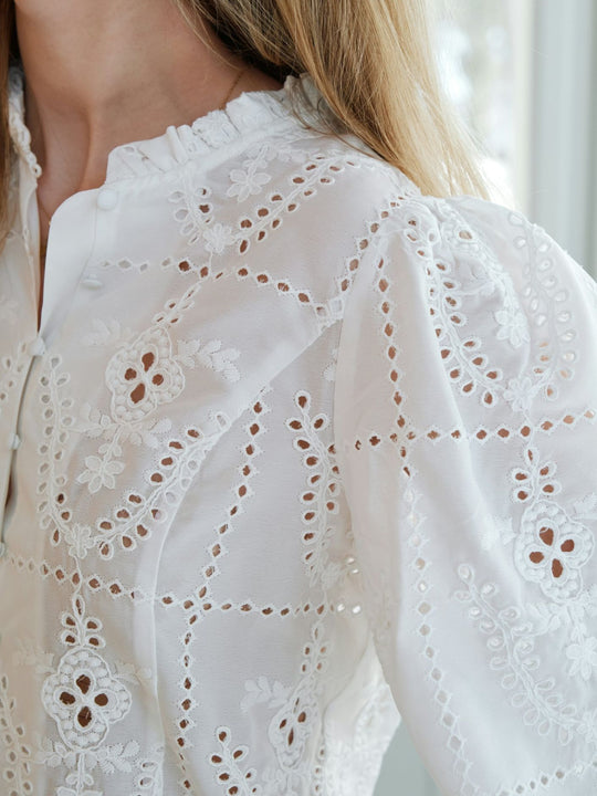 Neo Noir Gilda Embroidery Blouse White