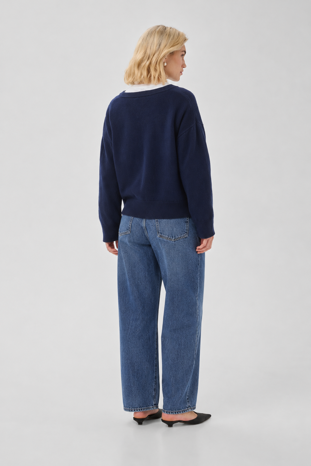 My Essential Wardrobe MWJola V-Neck Knit Pullover Dark Sapphire Blue