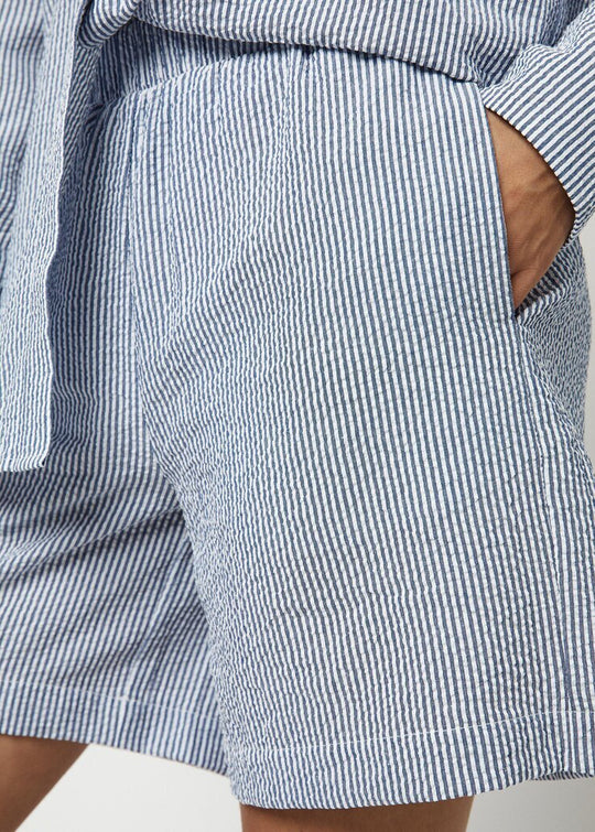 Moves Pynna shorts nebulas blue