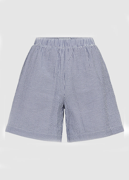 Moves Pynna shorts nebulas blue