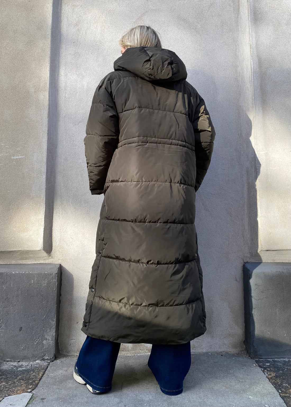 Basic Apparel Dagmar Long Coat dunkle Armee