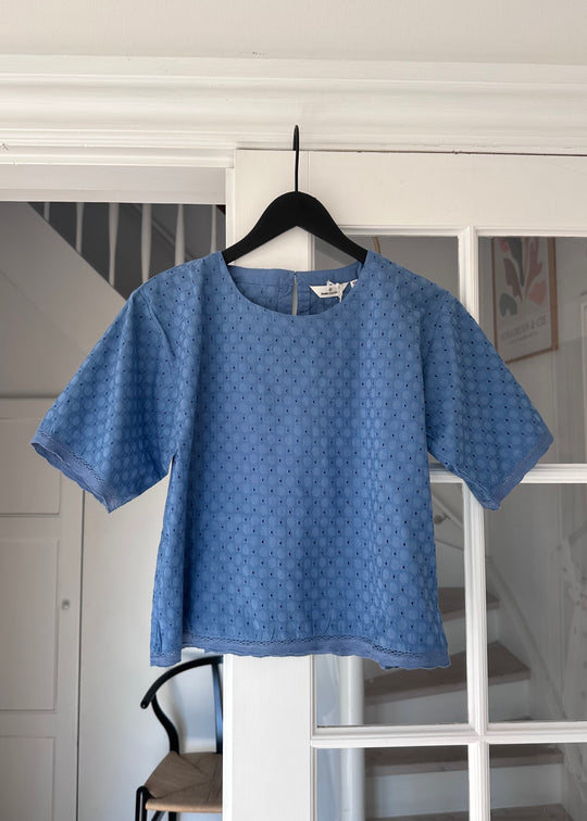 Basic Apparel Adie Crop Tee Quiet harbor