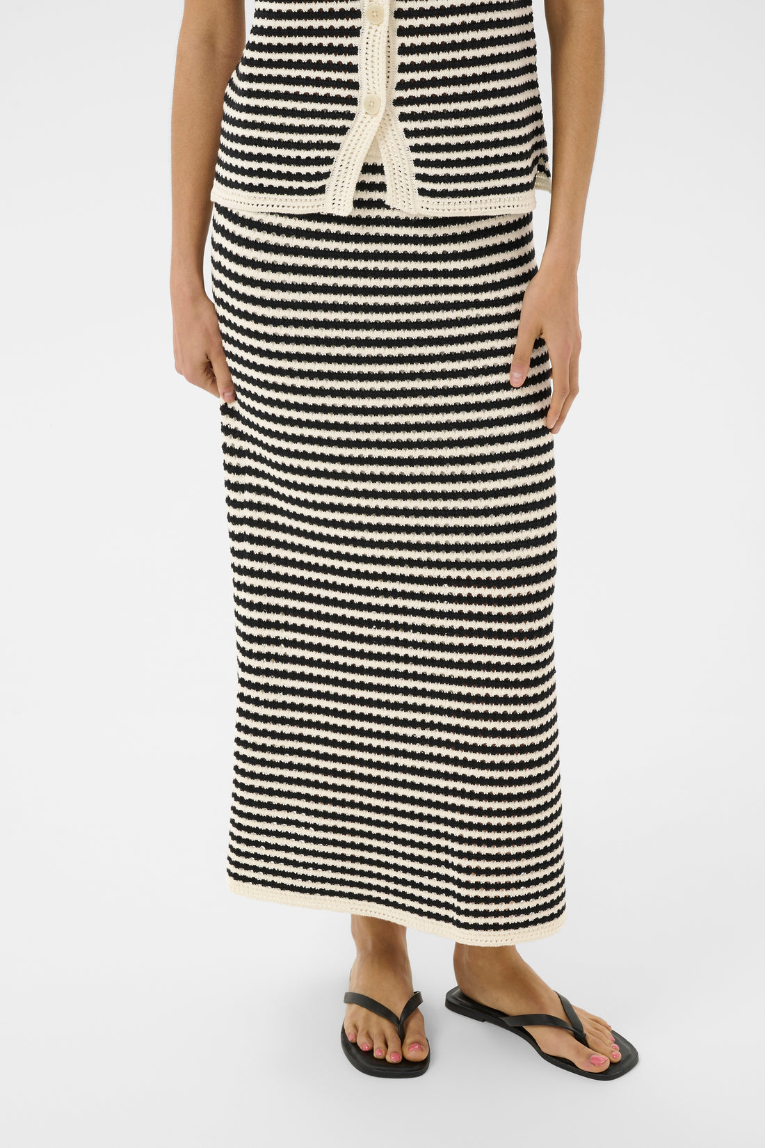 Part Two BerdyPW Skirt Black and White Crochet Look