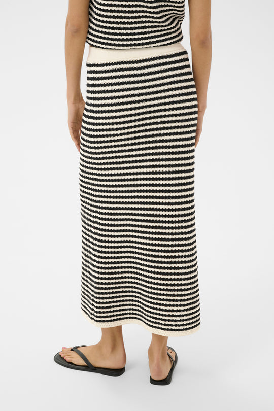 Part Two BerdyPW Skirt Black and White Crochet Look