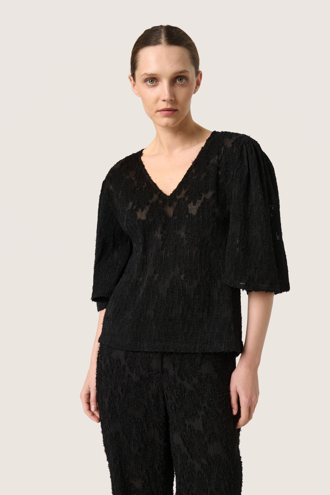 Soaked SLRaye Top black