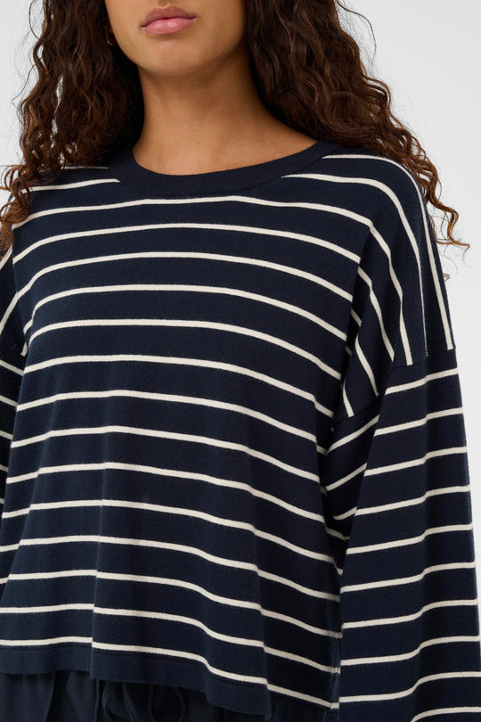 Soaked in Luxury SLSpina Boxy Pullover Cropped navy w. white stripes