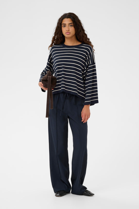 Soaked in Luxury SLSpina Boxy Pullover Cropped navy w. white stripes