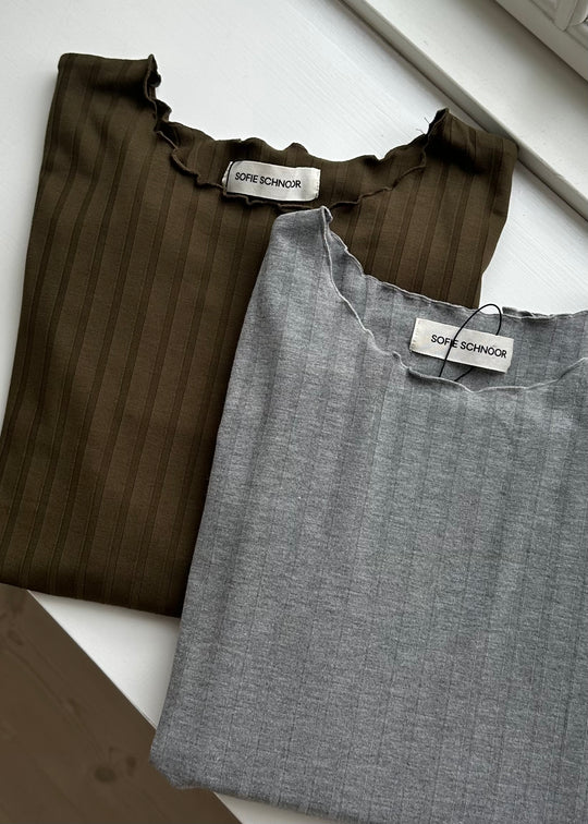 Sofie Schnoor S243320 Mattiesw t-shirt long sleeve grey melange