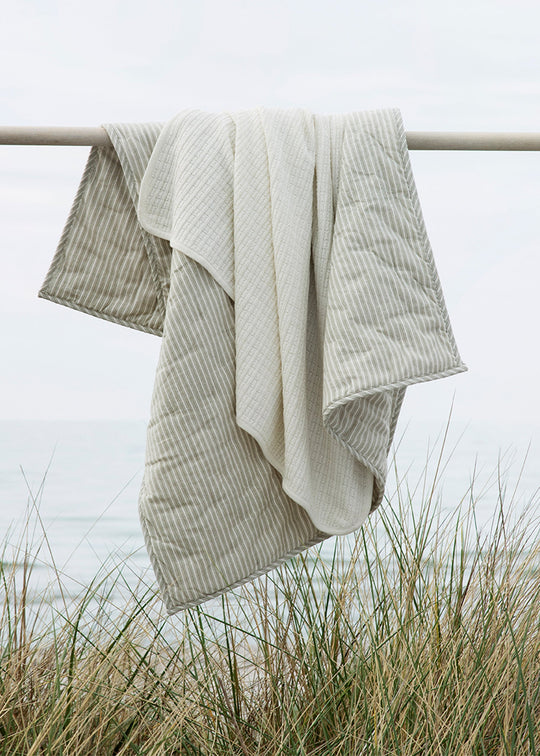 Serendipity Quilt Blanket Laurel stripe